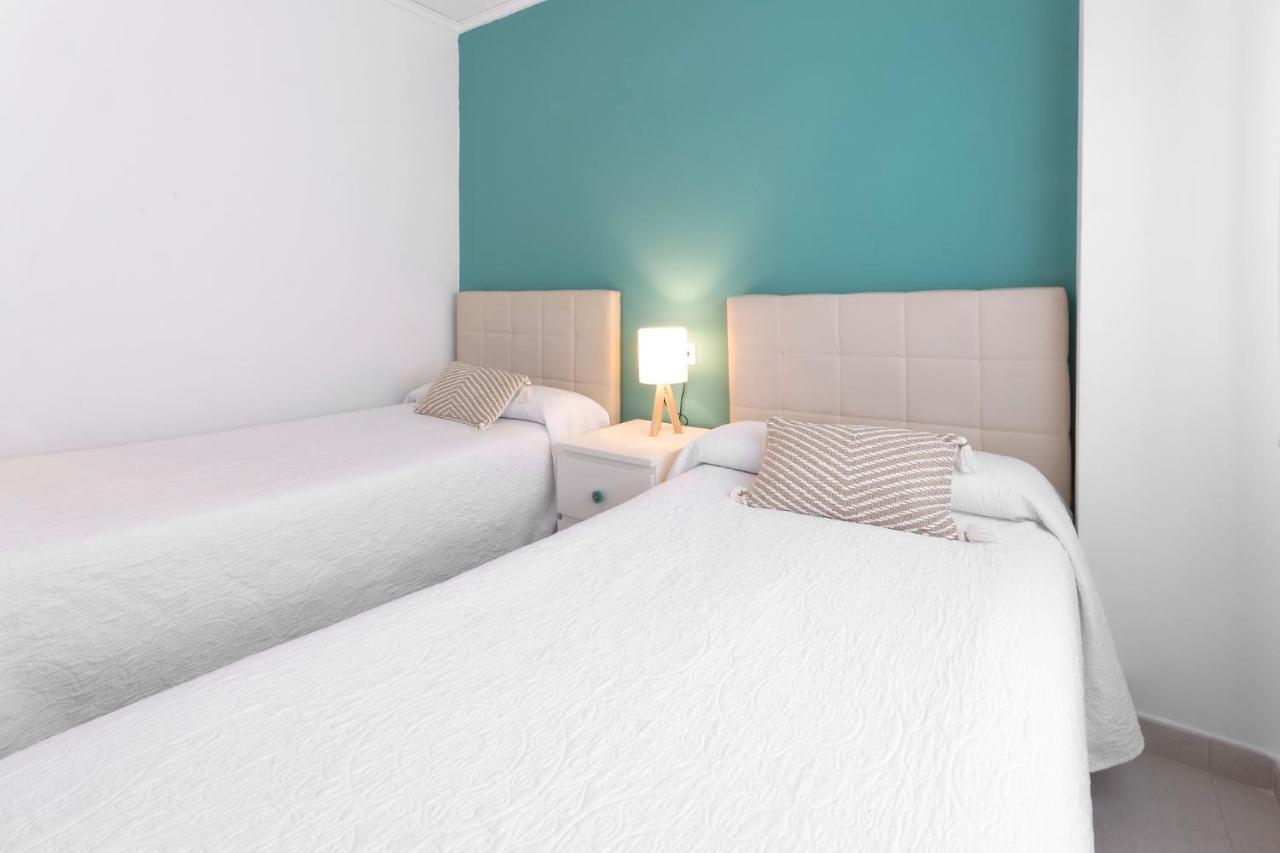 Ag Bahamas Premium Apartment Гандия Екстериор снимка