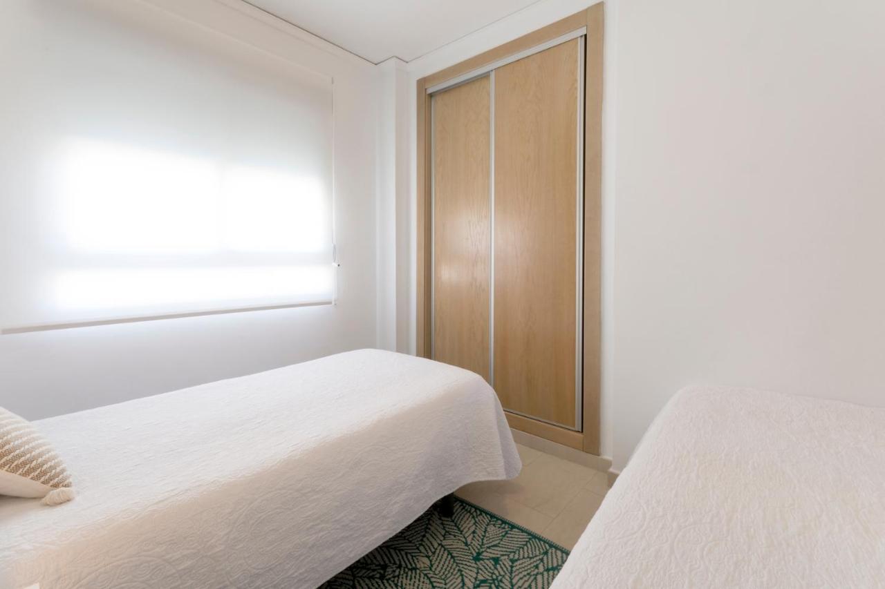 Ag Bahamas Premium Apartment Гандия Екстериор снимка