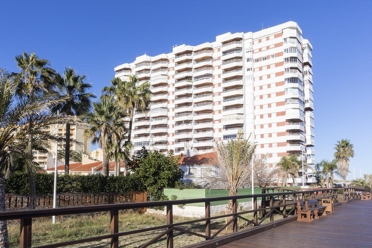 Ag Bahamas Premium Apartment Гандия Екстериор снимка